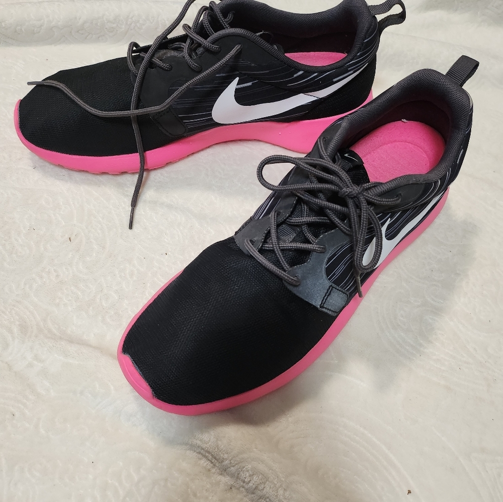 Men's  Nike shoes